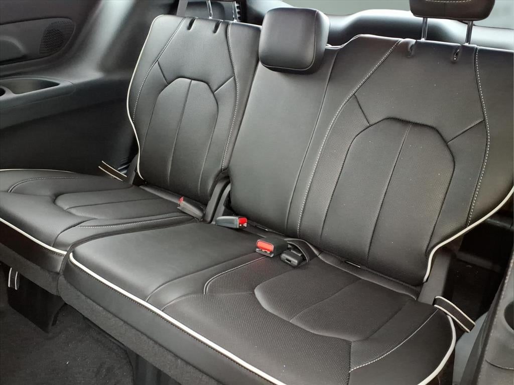 2027 Chrysler Pacifica PACIFICA LIMITED