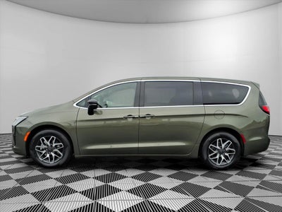 2027 Chrysler Pacifica PACIFICA LIMITED