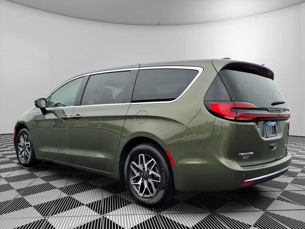 2027 Chrysler Pacifica PACIFICA LIMITED