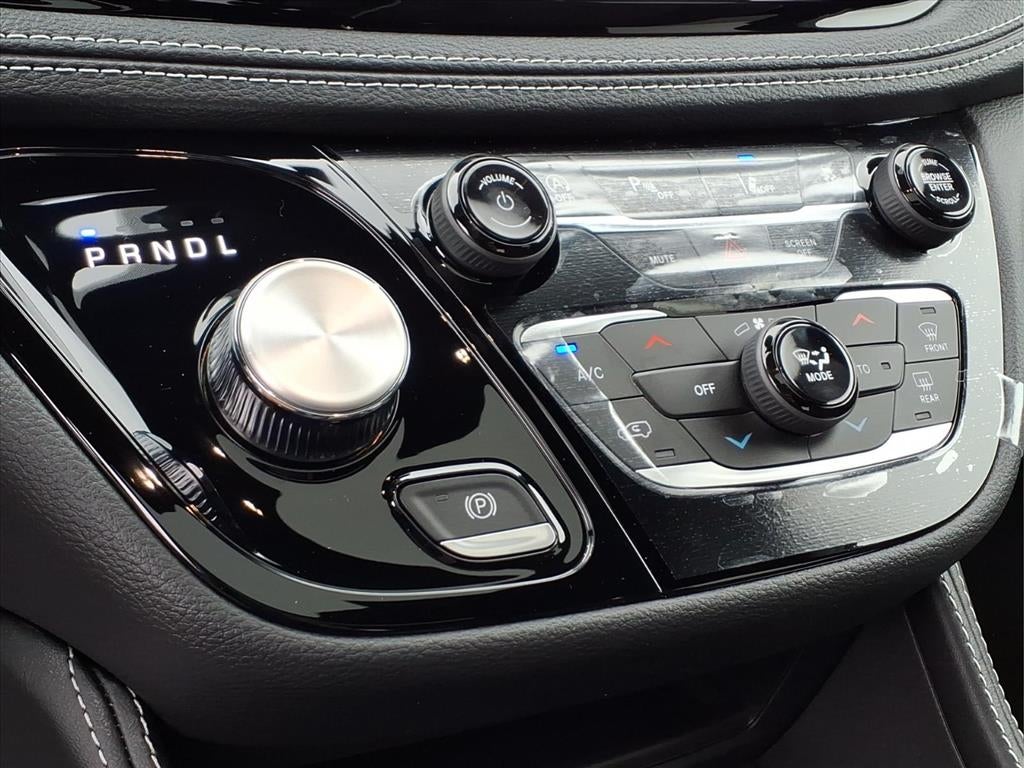 2027 Chrysler Pacifica PACIFICA LIMITED