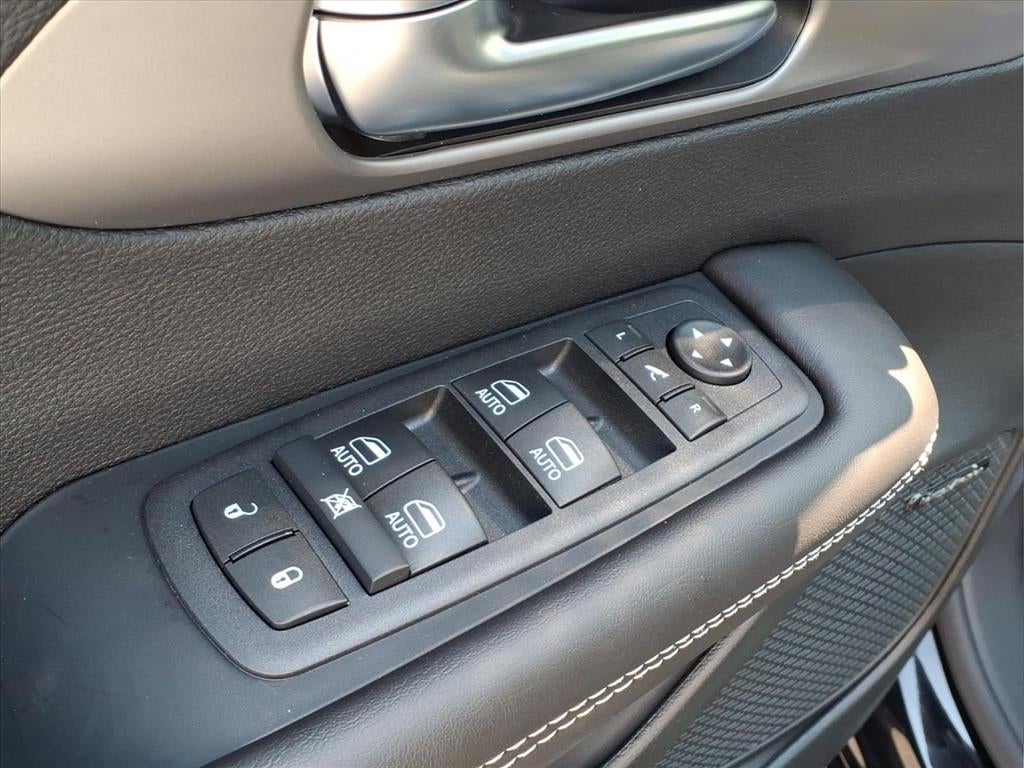 2027 Chrysler Pacifica PACIFICA LIMITED