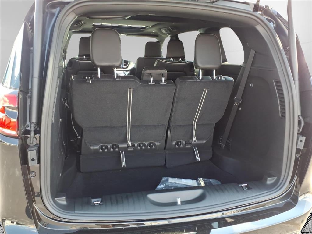 2027 Chrysler Pacifica PACIFICA LIMITED