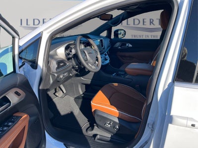 2026 Chrysler Pacifica PACIFICA PINNACLE