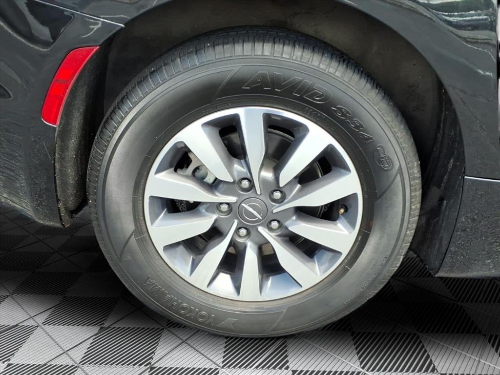 2024 Chrysler Pacifica Hybrid Select