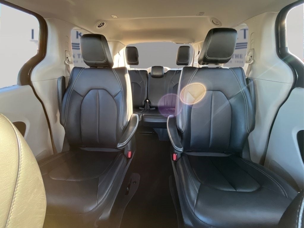 2024 Chrysler Pacifica Hybrid Select