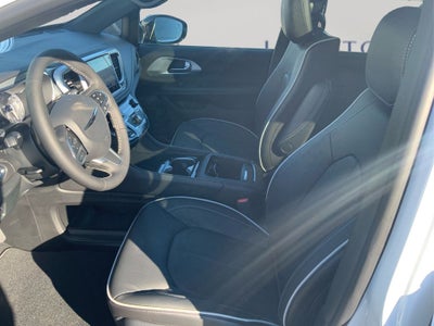 2026 Chrysler Pacifica PACIFICA LIMITED AWD