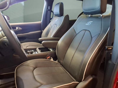 2027 Chrysler Pacifica PACIFICA LIMITED AWD