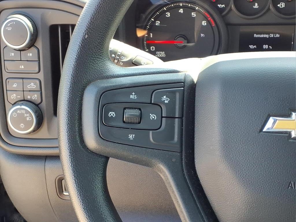 2025 Chevrolet Silverado Custom