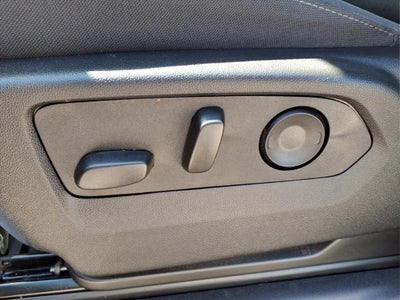 2025 Chevrolet Silverado Custom