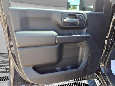 2025 Chevrolet Silverado Custom