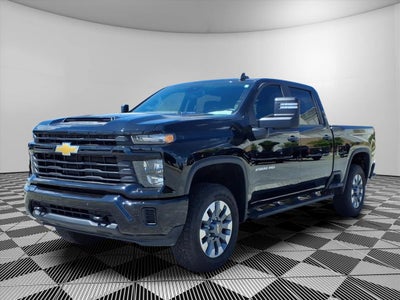 2025 Chevrolet Silverado Custom