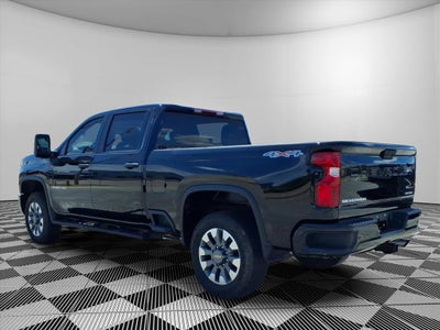 2025 Chevrolet Silverado Custom
