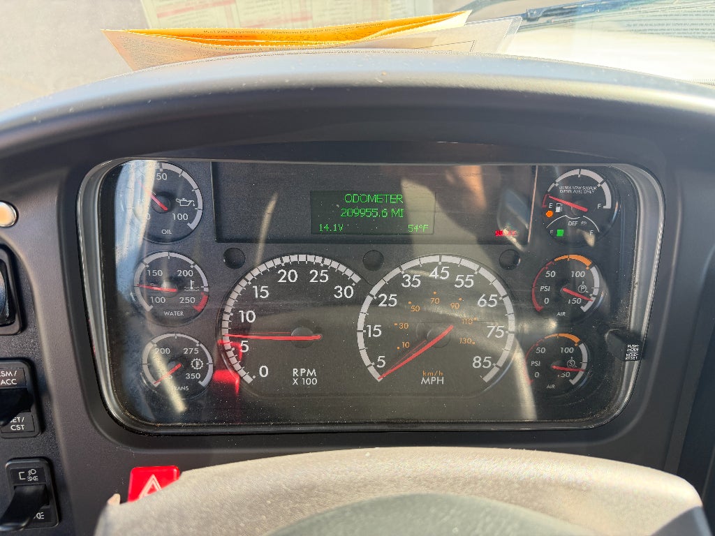 2021 Freightliner M2 106 Base