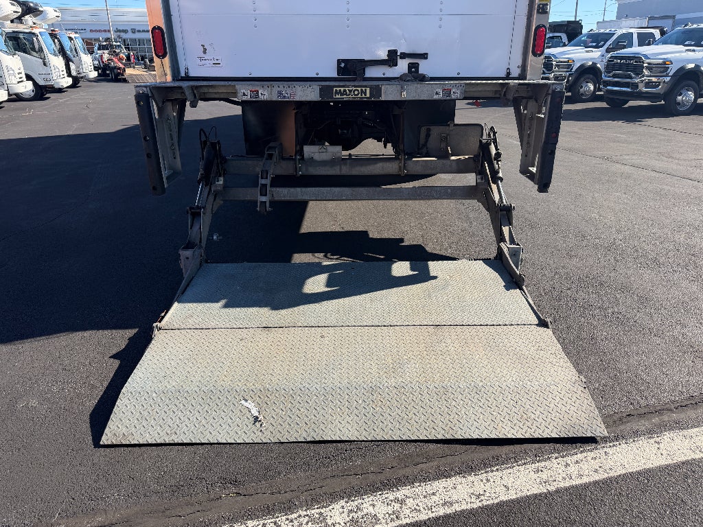 2021 Freightliner M2 106 Base