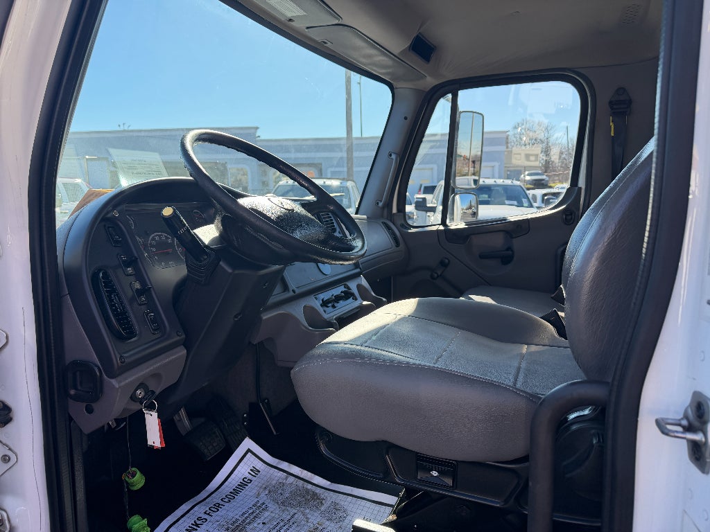 2021 Freightliner M2 106 Base