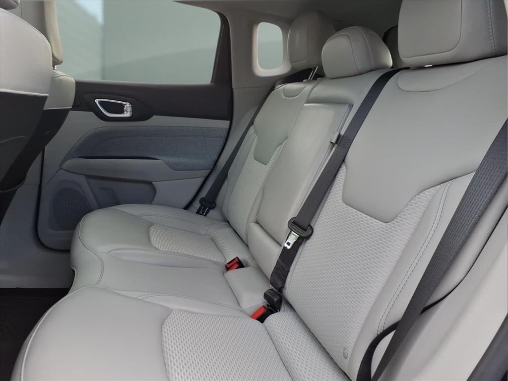 2022 Jeep Compass Latitude FWD