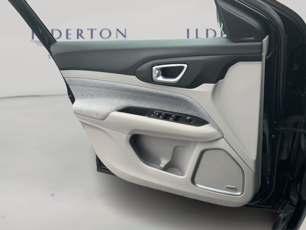 2022 Jeep Compass Latitude FWD