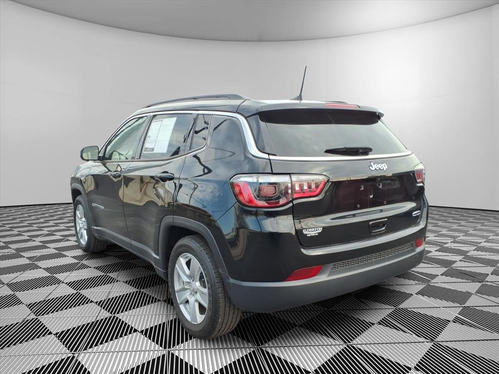 2022 Jeep Compass Latitude FWD