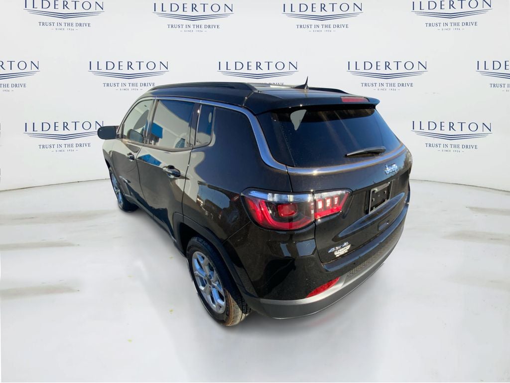 2026 Jeep Compass COMPASS LATITUDE 4X4