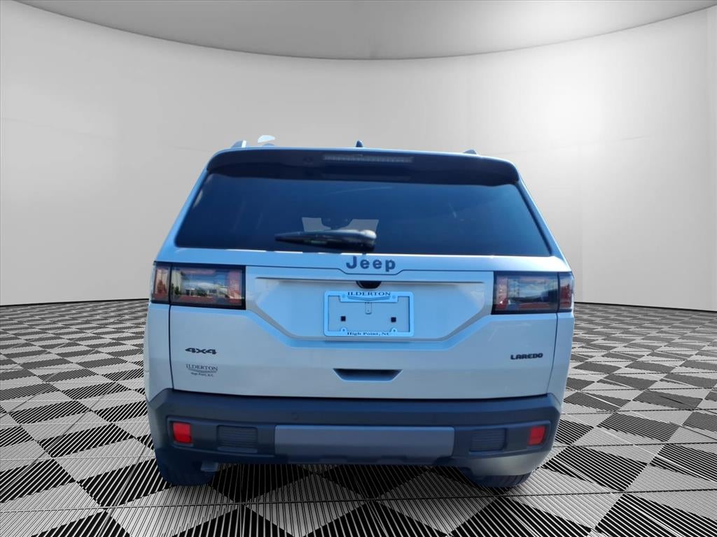 2026 Jeep Cherokee CHEROKEE LAREDO 4X4