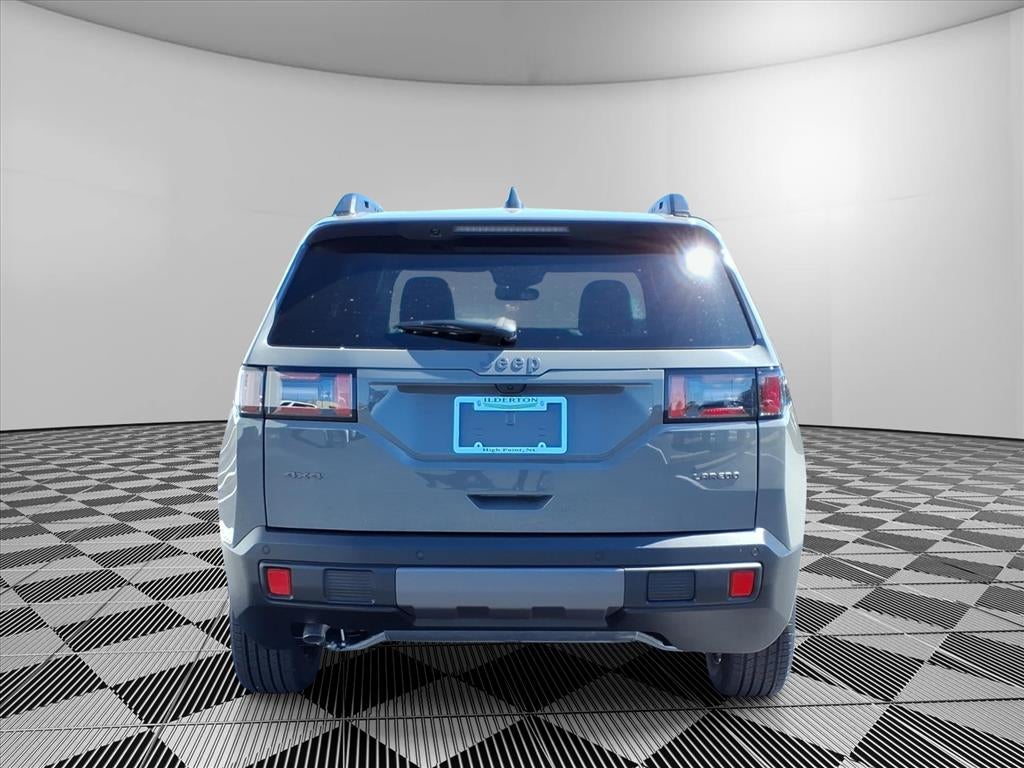 2026 Jeep Cherokee CHEROKEE LAREDO 4X4