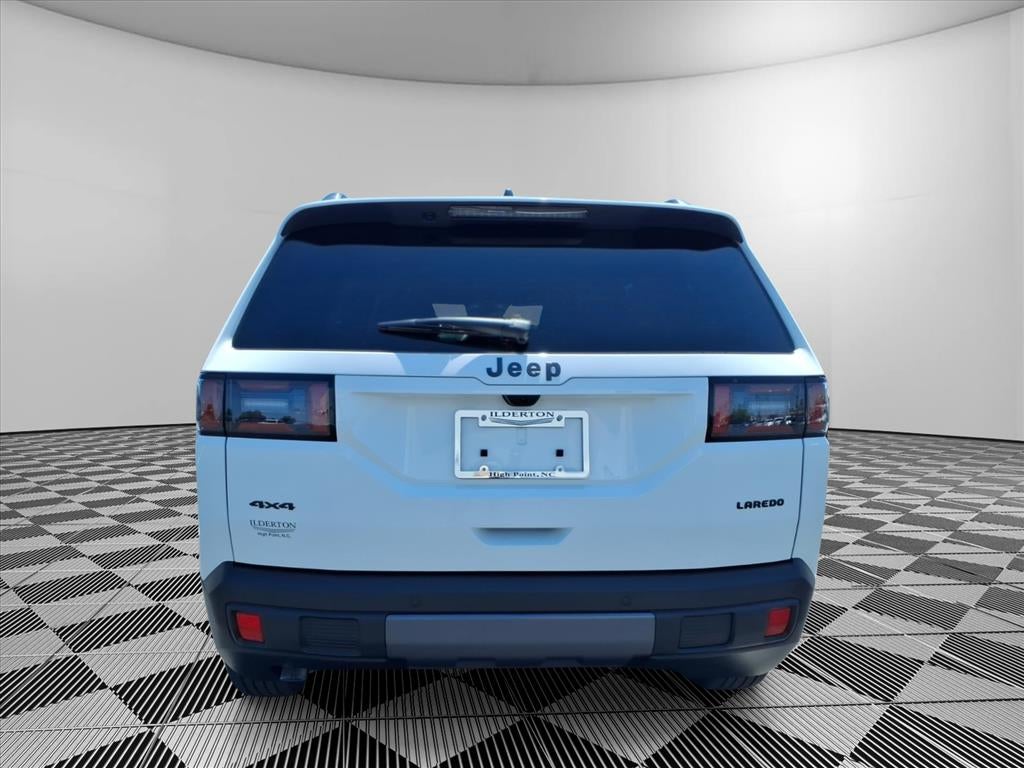 2026 Jeep Cherokee CHEROKEE LAREDO 4X4