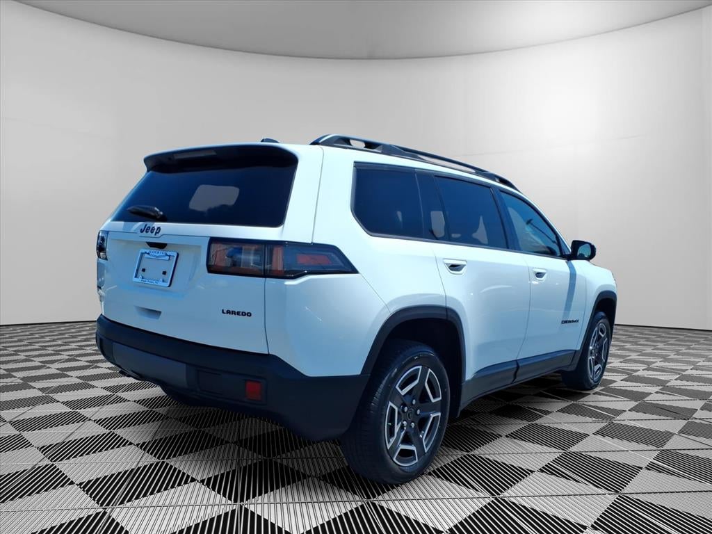 2026 Jeep Cherokee CHEROKEE LAREDO 4X4