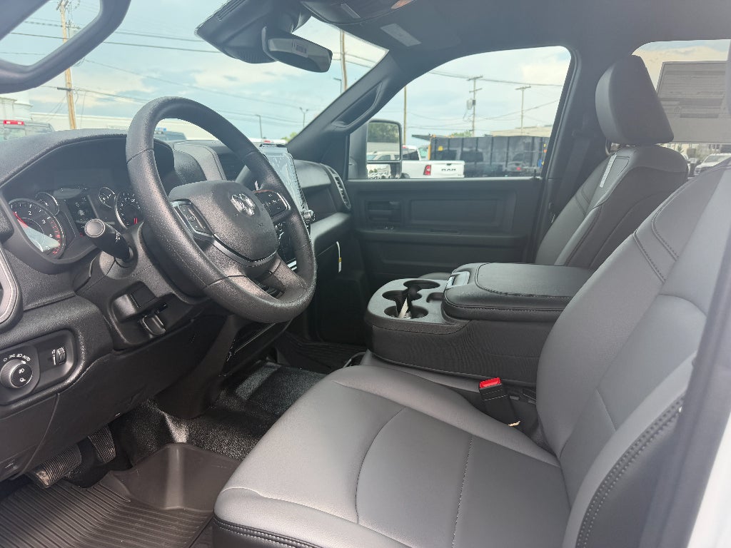 2026 RAM Ram 3500 RAM 3500 TRADESMAN CREW CAB 4X4 8' BOX