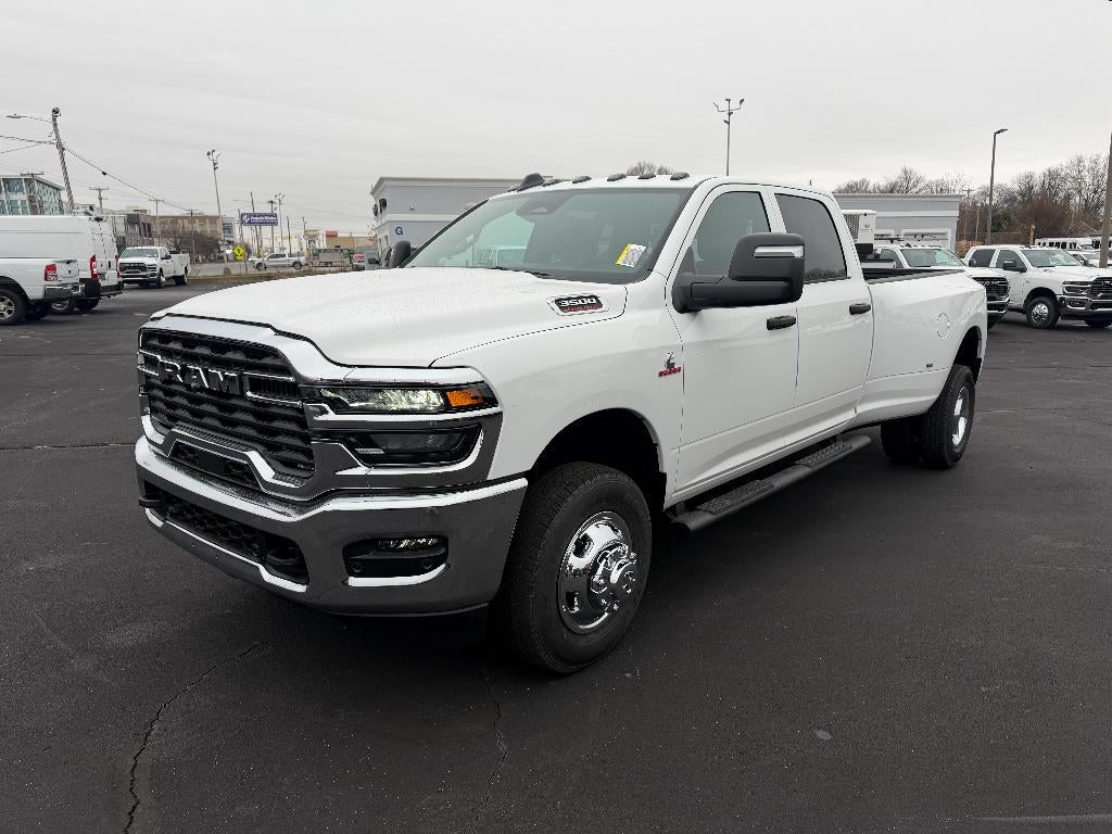 2026 RAM Ram 3500 RAM 3500 TRADESMAN CREW CAB 4X4 8' BOX