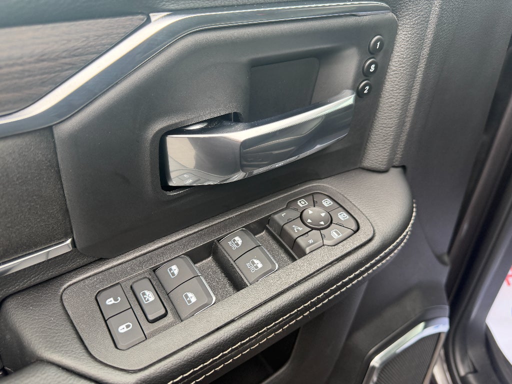 2026 RAM Ram 3500 RAM 3500 LARAMIE CREW CAB 4X4 8' BOX