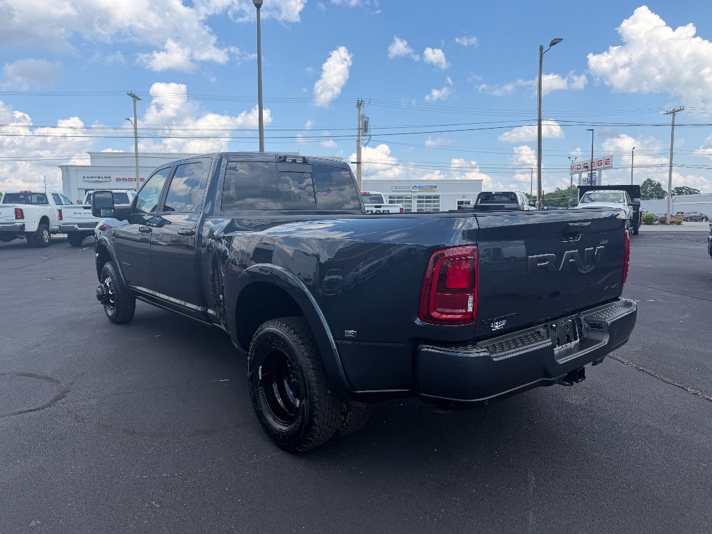 2026 RAM Ram 3500 RAM 3500 LIMITED CREW CAB 4X4 8' BOX