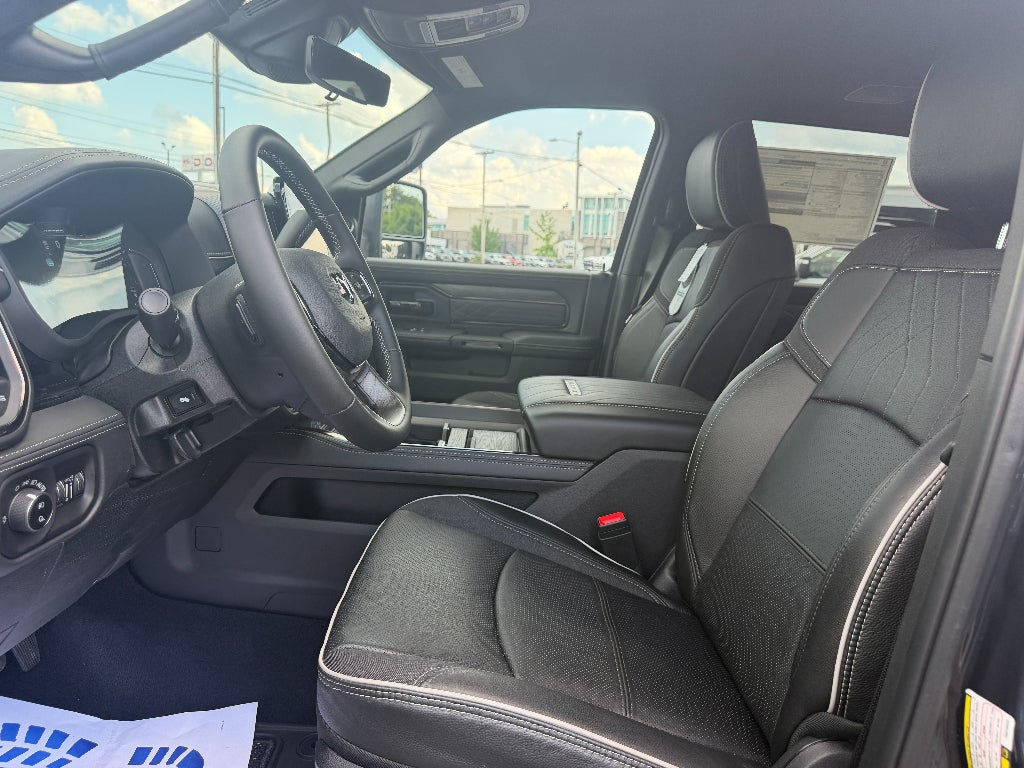 2026 RAM Ram 3500 RAM 3500 LIMITED CREW CAB 4X4 8' BOX