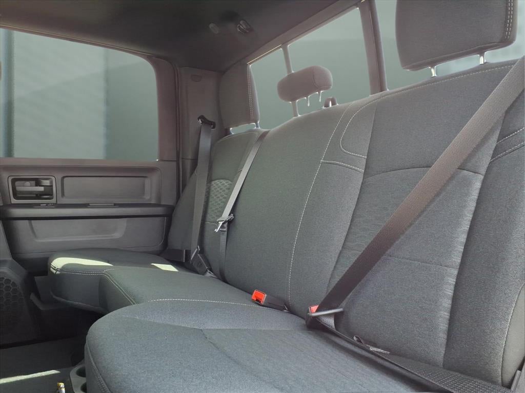 2026 RAM Ram 2500 RAM 2500 BLACK EXPRESS CREW CAB 4X4 6'4' BOX