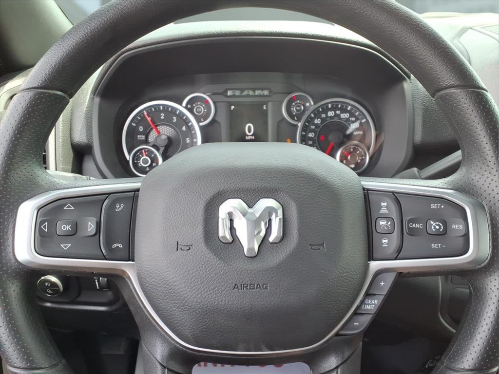 2026 RAM Ram 2500 RAM 2500 BLACK EXPRESS CREW CAB 4X4 6'4' BOX