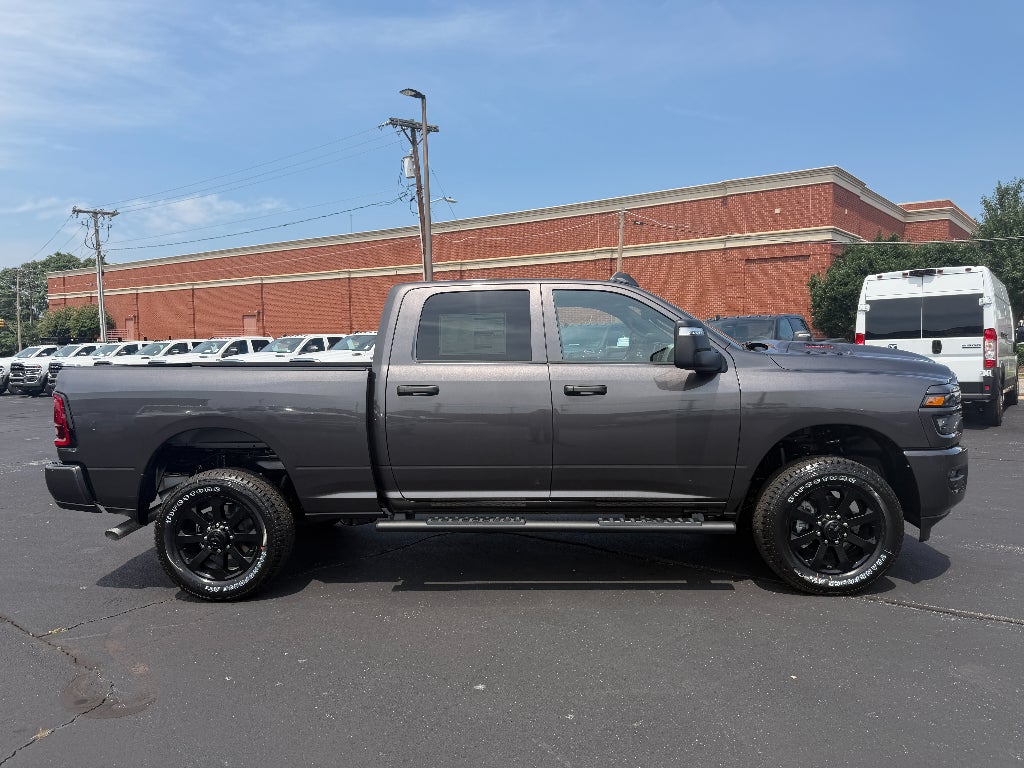 2026 RAM 2500 RAM 2500 BLACK EXPRESS CREW CAB 4X4 6'4' BOX