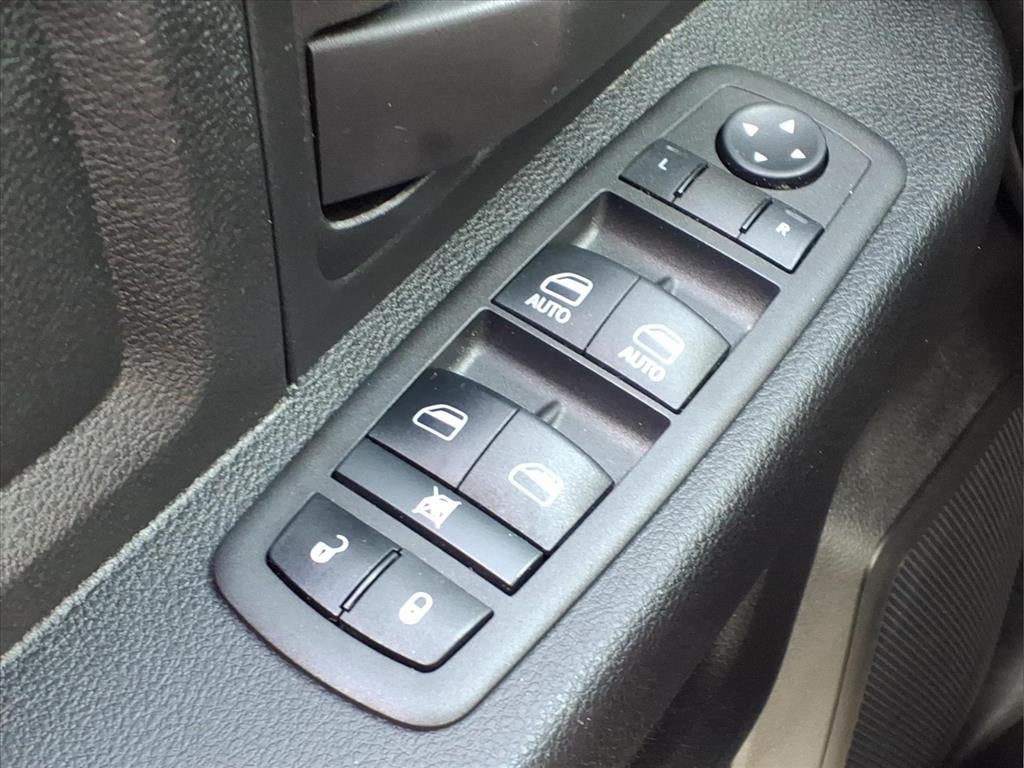 2022 RAM 2500 Tradesman Crew Cab 4x4 6'4' Box