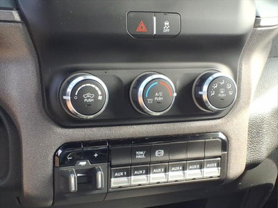 2022 RAM 2500 Tradesman Crew Cab 4x4 6'4' Box