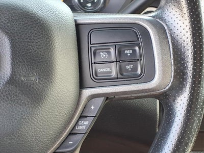 2022 RAM 2500 Tradesman Crew Cab 4x4 6'4' Box