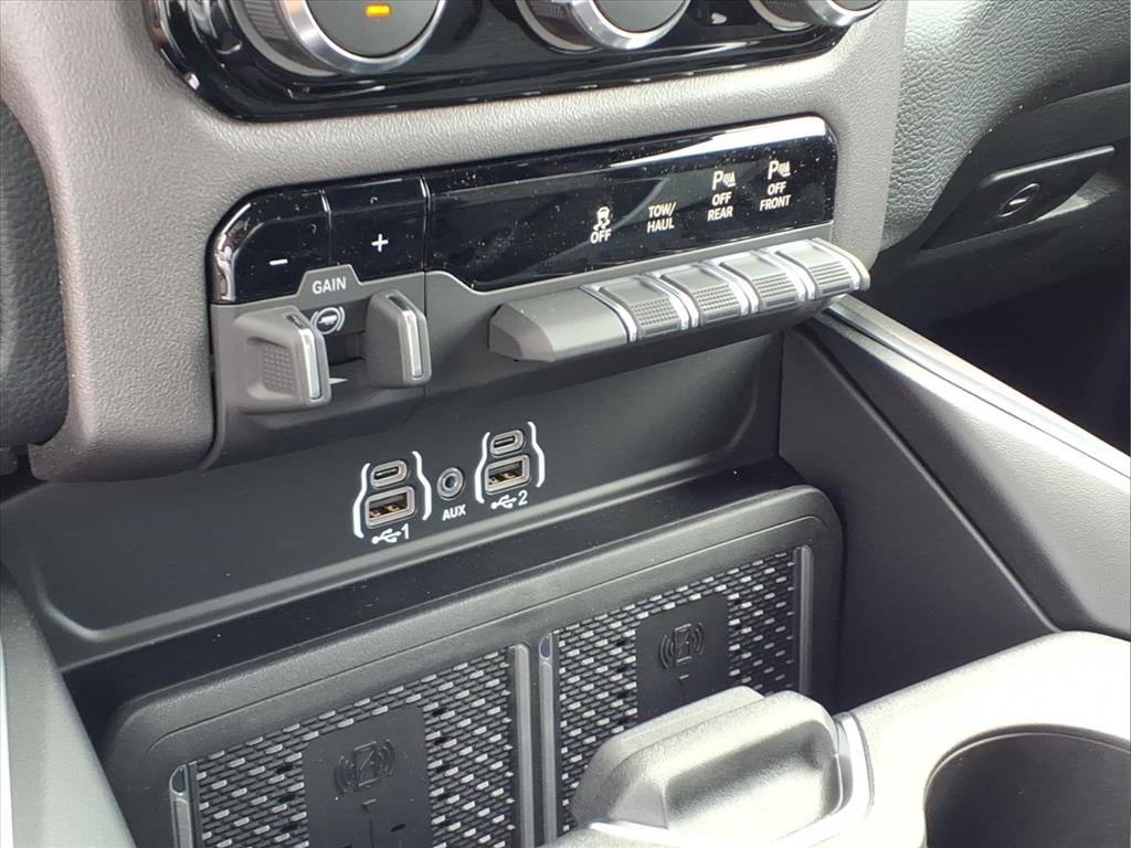 2026 RAM 2500 RAM 2500 BIG HORN CREW CAB 4X4 6'4' BOX