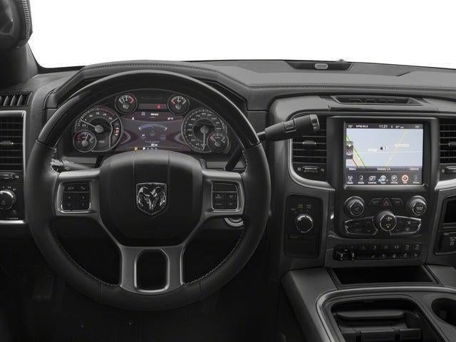 2017 RAM 2500 Laramie Crew Cab 4x4 6'4' Box