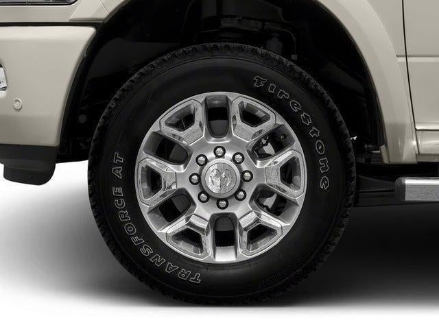 2017 RAM 2500 Laramie Crew Cab 4x4 6'4' Box