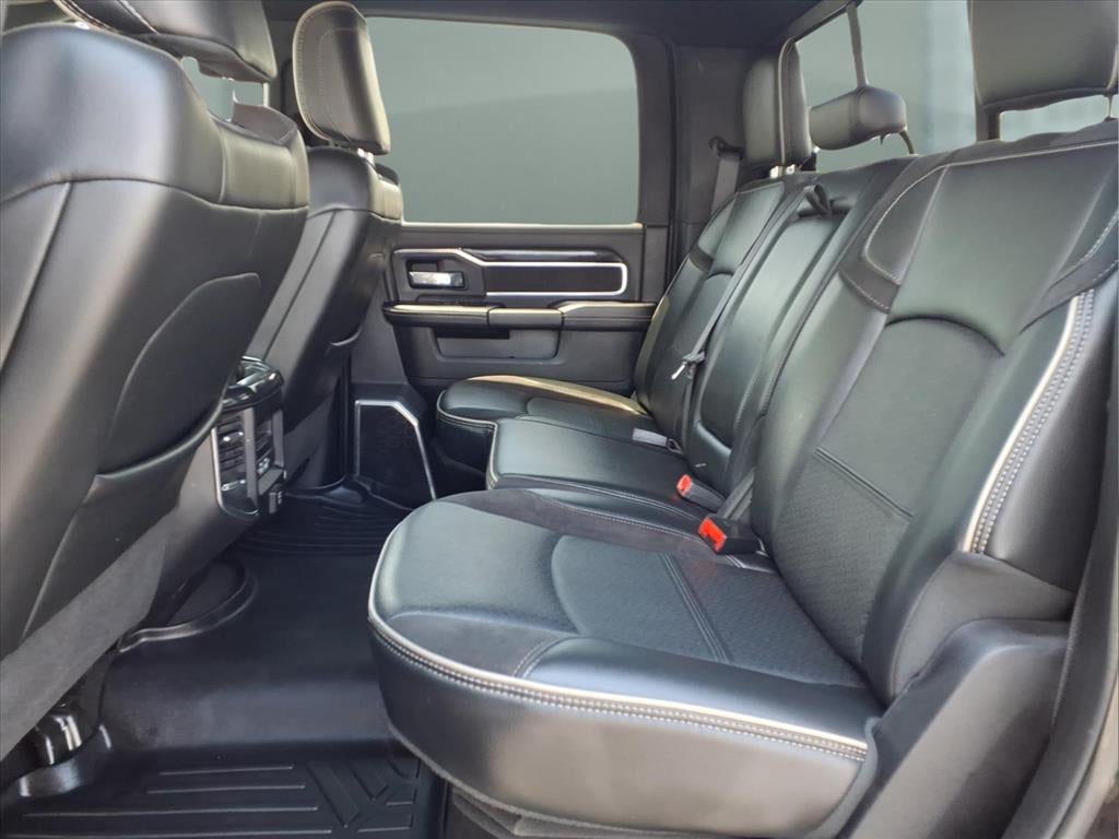 2022 RAM 2500 Laramie Crew Cab 4x4 6'4' Box
