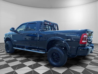2022 RAM 2500 Laramie Crew Cab 4x4 6'4' Box