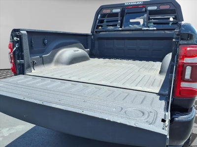 2022 RAM 2500 Laramie Crew Cab 4x4 6'4' Box