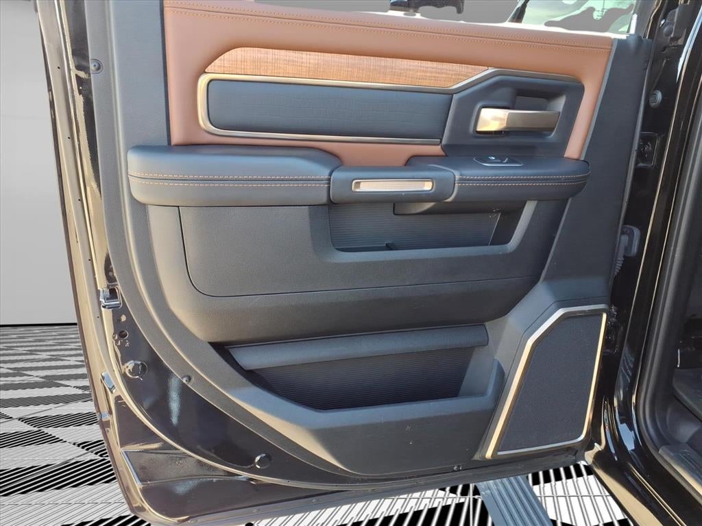 2022 RAM 2500 Limited Longhorn Crew Cab 4x4 6'4' Box