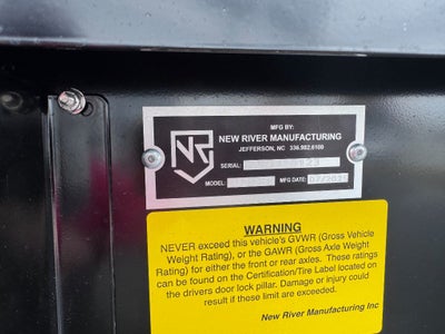 2022 RAM 2500 Tradesman Crew Cab 4x4 8' Box