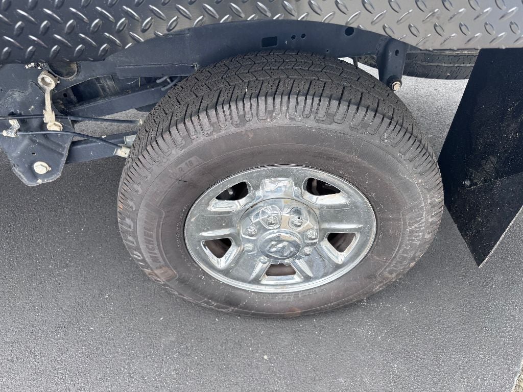 2022 RAM 2500 Tradesman Crew Cab 4x4 8' Box