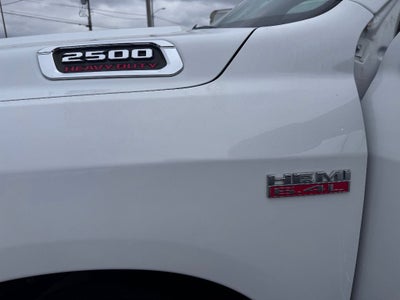 2022 RAM 2500 Tradesman Crew Cab 4x4 8' Box