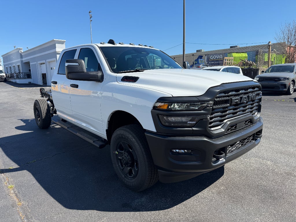 2026 RAM Ram 2500 RAM 2500 TRADESMAN CREW CAB 4X4 8' BOX