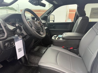 2026 RAM Ram 3500 Chassis Cab RAM 3500 TRADESMAN CREW CAB CHASSIS 4X4 60' CA